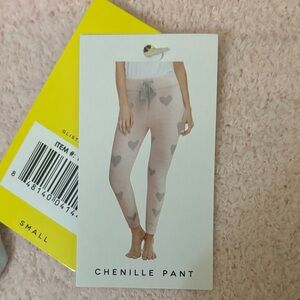 Women’s Honeydew Chenille Heart Print Pants size small NWT pink gray hearts